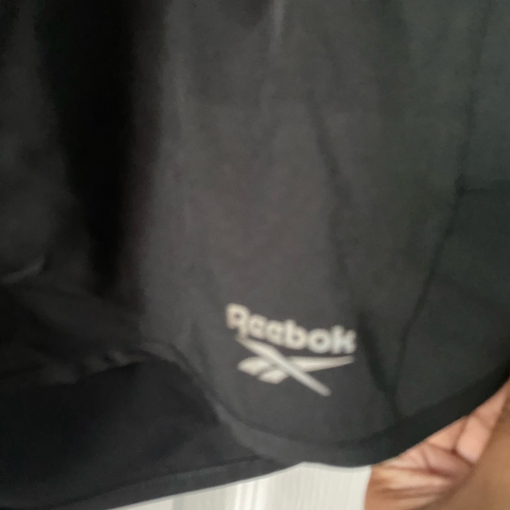 Women’s Reebok shorts size-XL - Picture 6 of 6